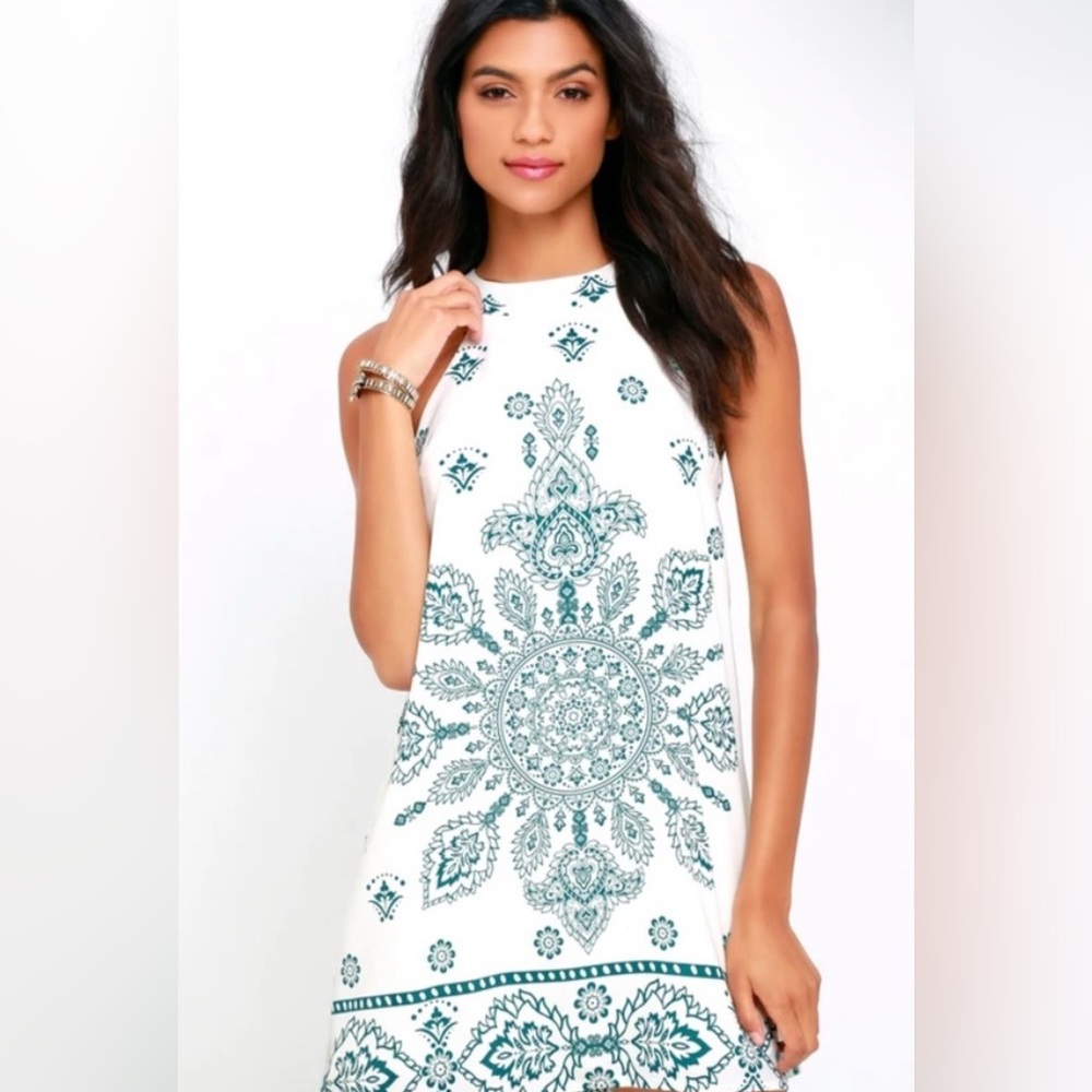 Lulus sz XS White and Teal Patterned Dress nwt ties at back of neck